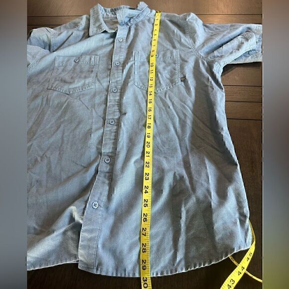 Mountain Hardwear Men’s Large Light Blue Short Sleeve Button Down - Picture 6 of 7
